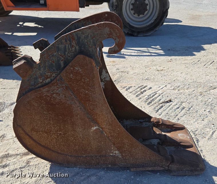 image for item EN2029 (2) excavator buckets