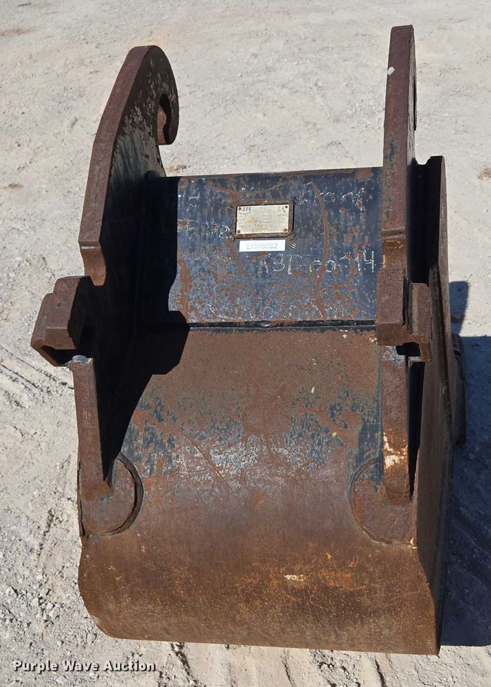 image for item EN2029 (2) excavator buckets