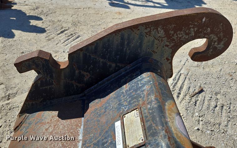 image for item EN2029 (2) excavator buckets