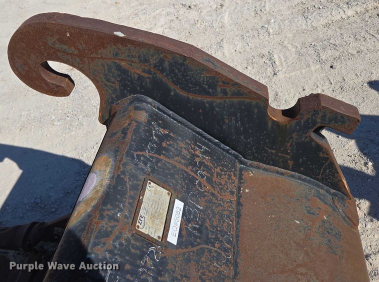 image for item EN2029 (2) excavator buckets