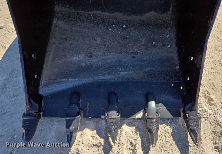 image for item EN2029 (2) excavator buckets