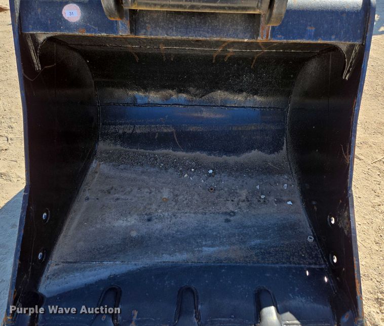 image for item EN2029 (2) excavator buckets