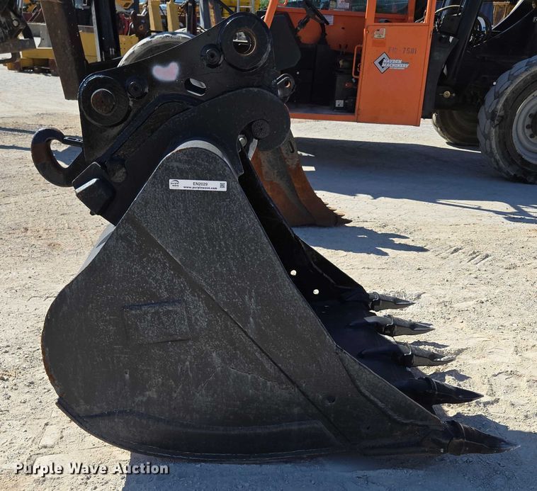 image for item EN2029 (2) excavator buckets