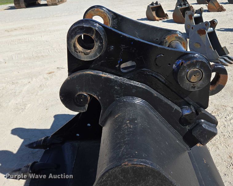 image for item EN2029 (2) excavator buckets