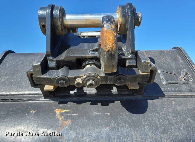 image for item EN2029 (2) excavator buckets