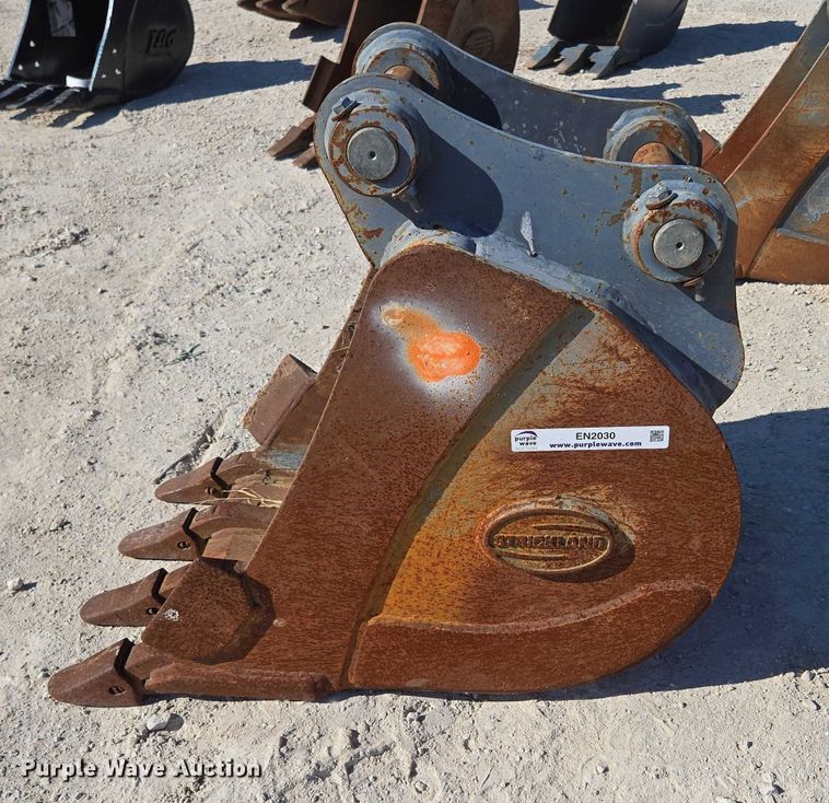 image for item EN2030 (3) excavator buckets