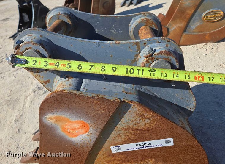 image for item EN2030 (3) excavator buckets