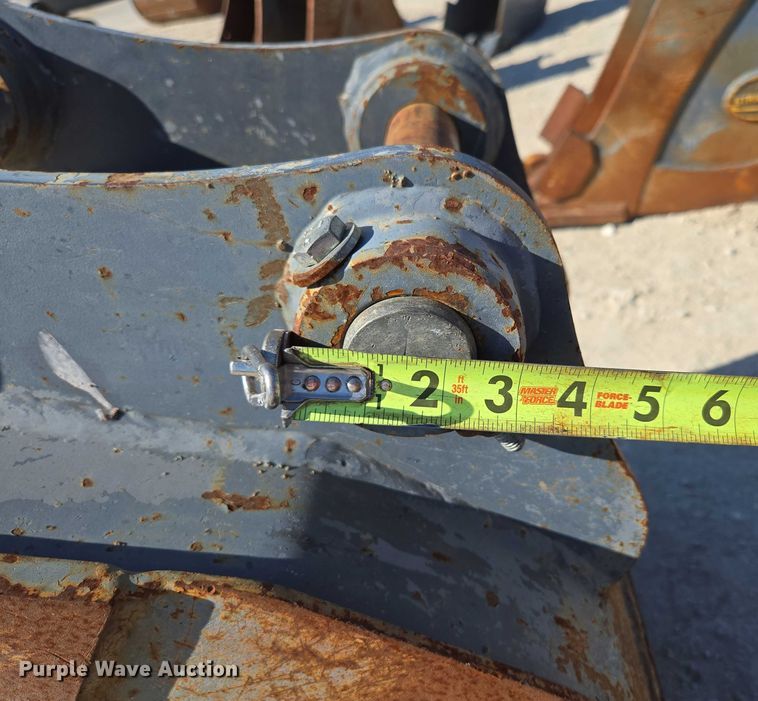 image for item EN2030 (3) excavator buckets