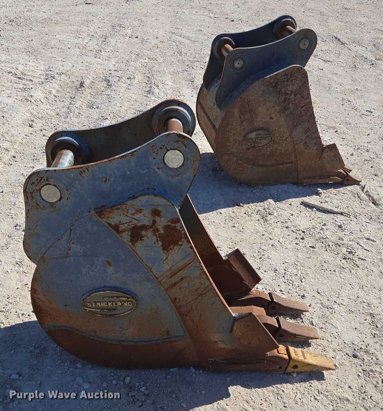 image for item EN2030 (3) excavator buckets