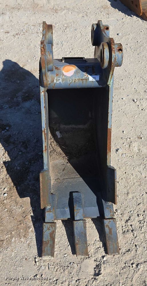 image for item EN2030 (3) excavator buckets