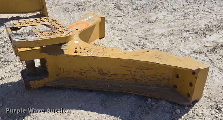 image for item EN2032 (2) dozer drawbars