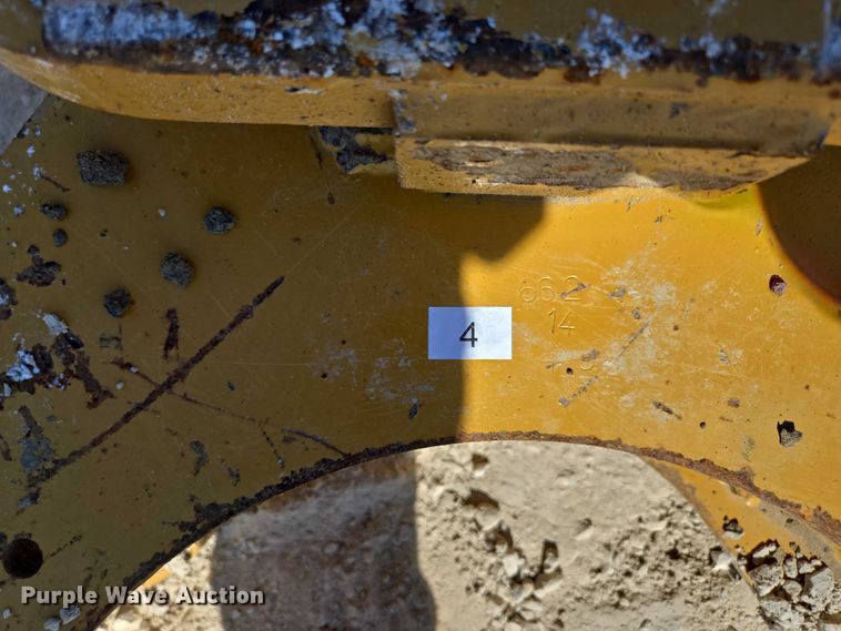 image for item EN2032 (2) dozer drawbars