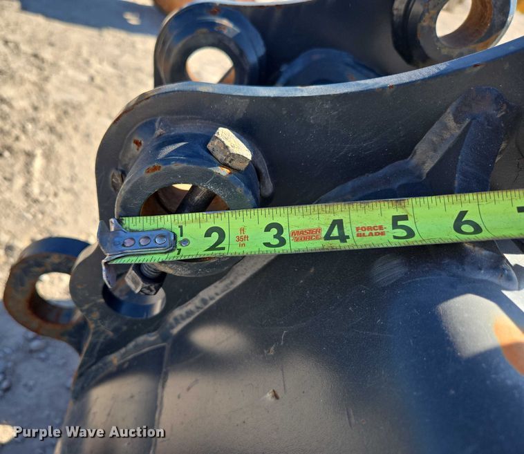 image for item EN2033 (2) excavator buckets