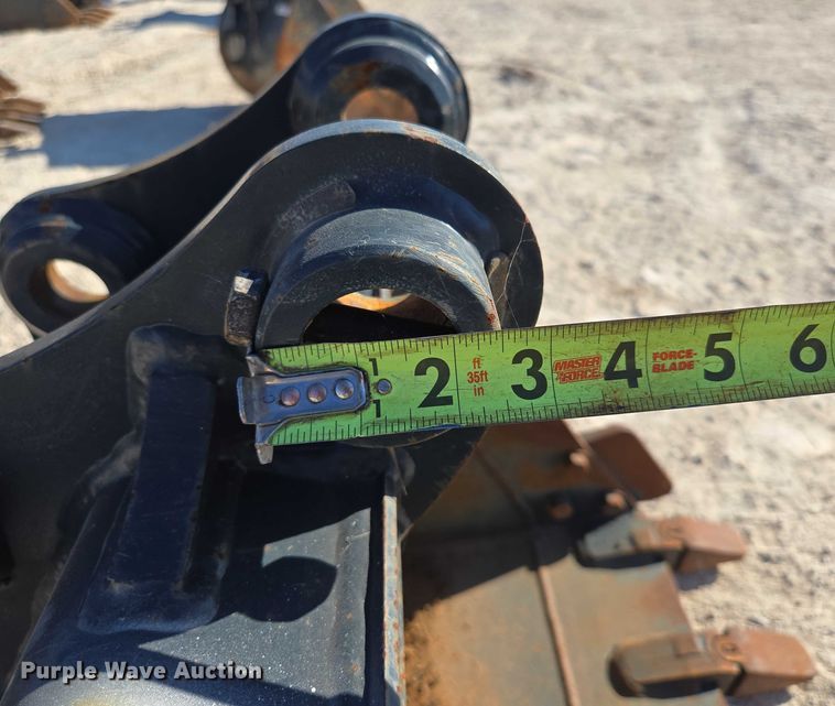 image for item EN2033 (2) excavator buckets