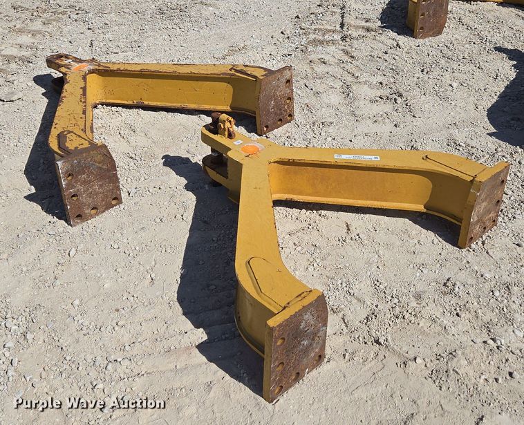 image for item EN2034 (2) dozer drawbars