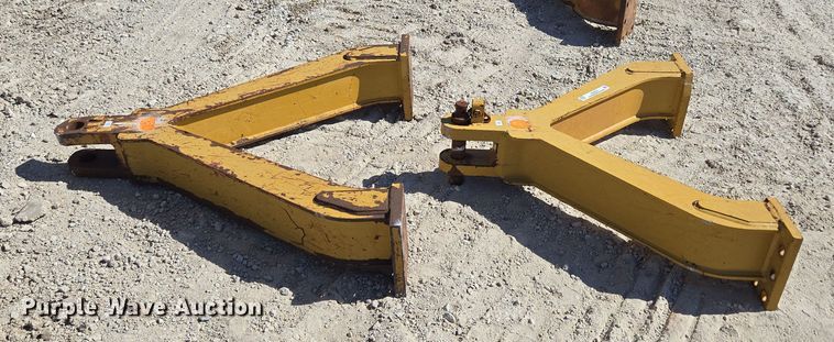 image for item EN2034 (2) dozer drawbars