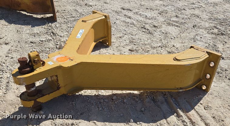 image for item EN2034 (2) dozer drawbars