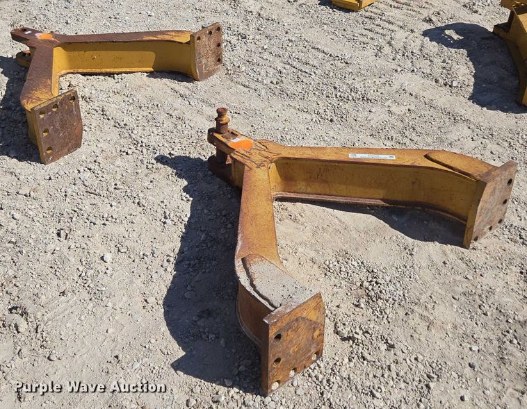 image for item EN2035 (2) dozer drawbars