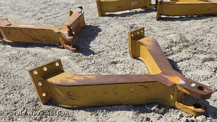 image for item EN2035 (2) dozer drawbars