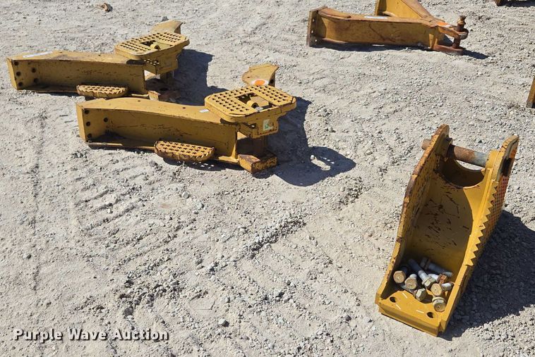 image for item EN2036 (3) dozer drawbars