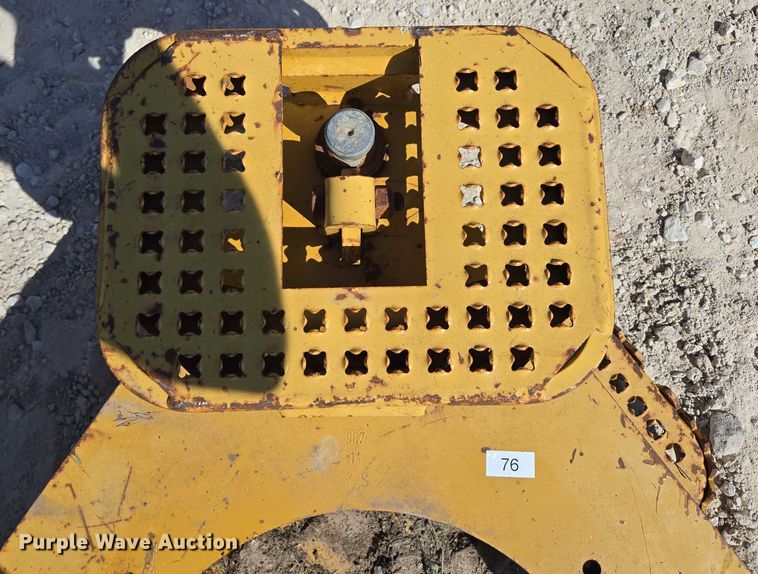 image for item EN2036 (3) dozer drawbars