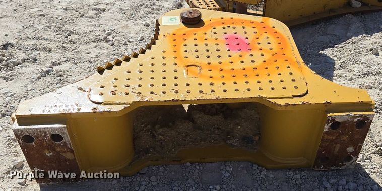 image for item EN2036 (3) dozer drawbars