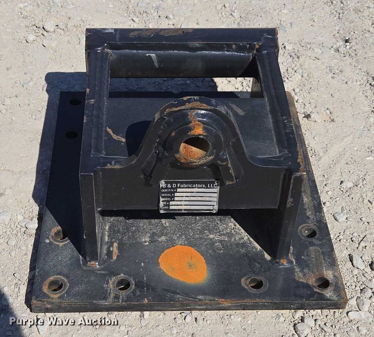 image for item EN2037 (2) excavator top mounts