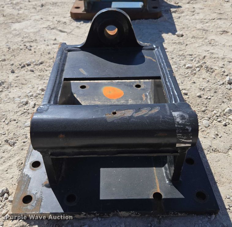 image for item EN2037 (2) excavator top mounts