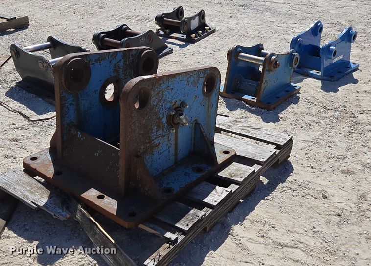 image for item EN2038 (3) excavator top mounts