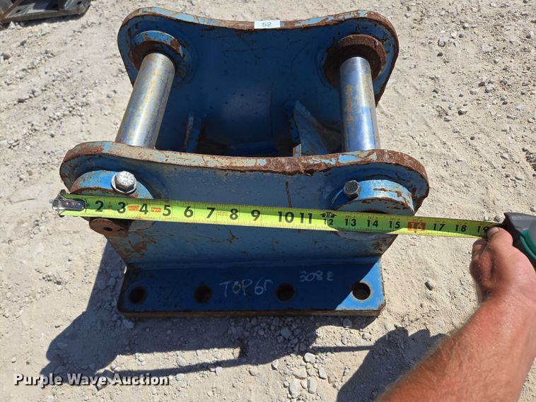 image for item EN2038 (3) excavator top mounts