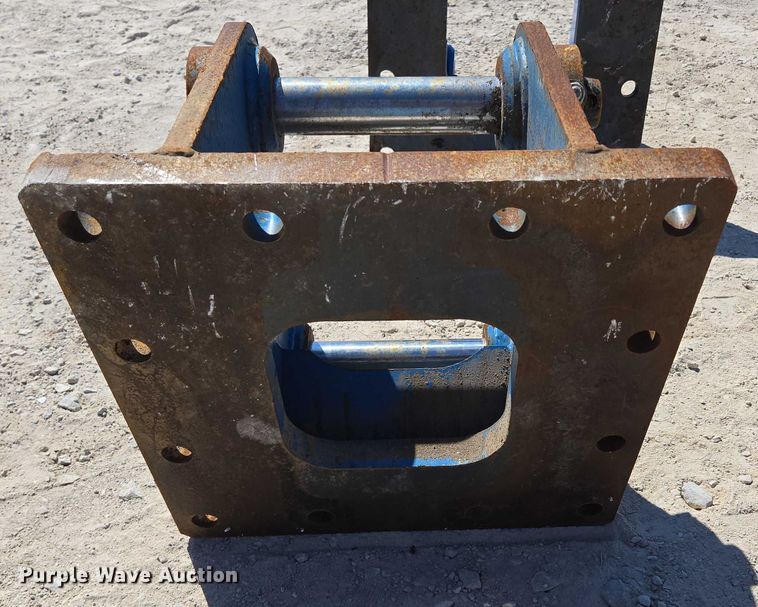 image for item EN2038 (3) excavator top mounts