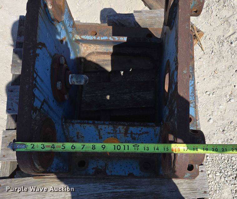 image for item EN2038 (3) excavator top mounts