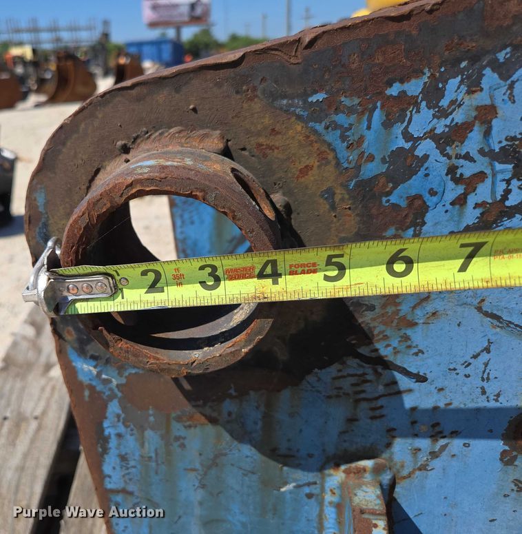 image for item EN2038 (3) excavator top mounts