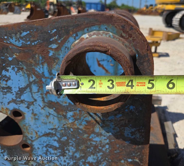 image for item EN2038 (3) excavator top mounts