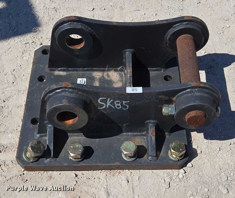 image for item EN2039 (4) B&D Fabricators excavator top mounts