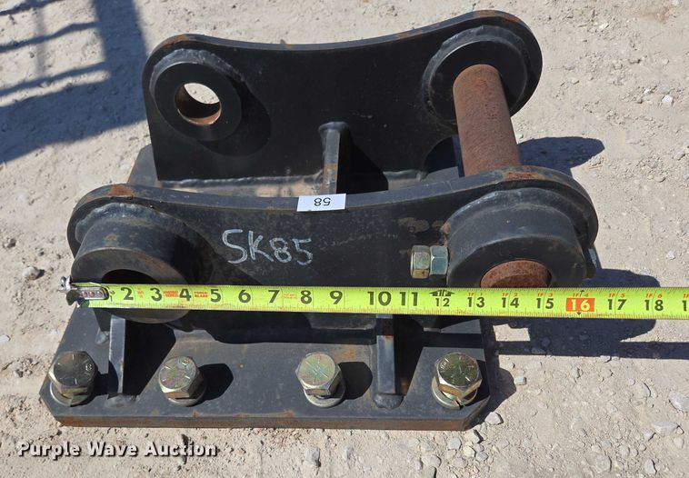 image for item EN2039 (4) B&D Fabricators excavator top mounts