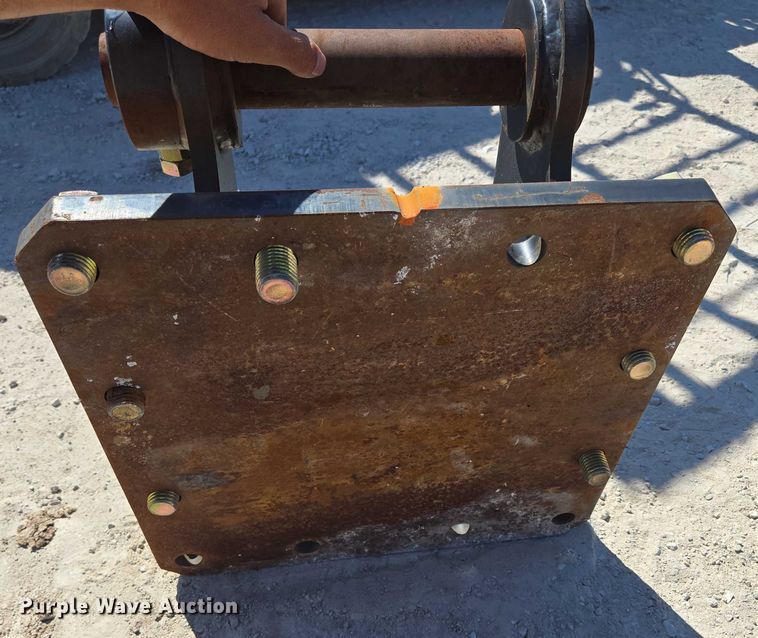 image for item EN2039 (4) B&D Fabricators excavator top mounts