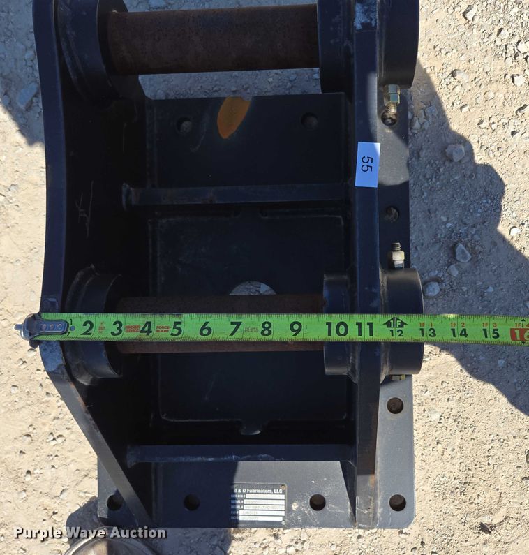 image for item EN2039 (4) B&D Fabricators excavator top mounts