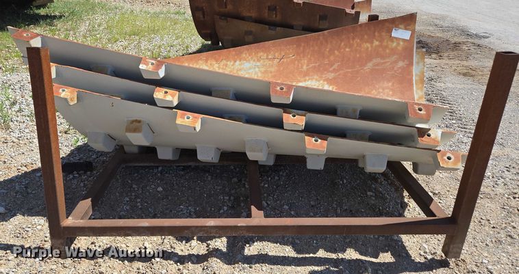 image for item EN2044 Padfoot shell kit