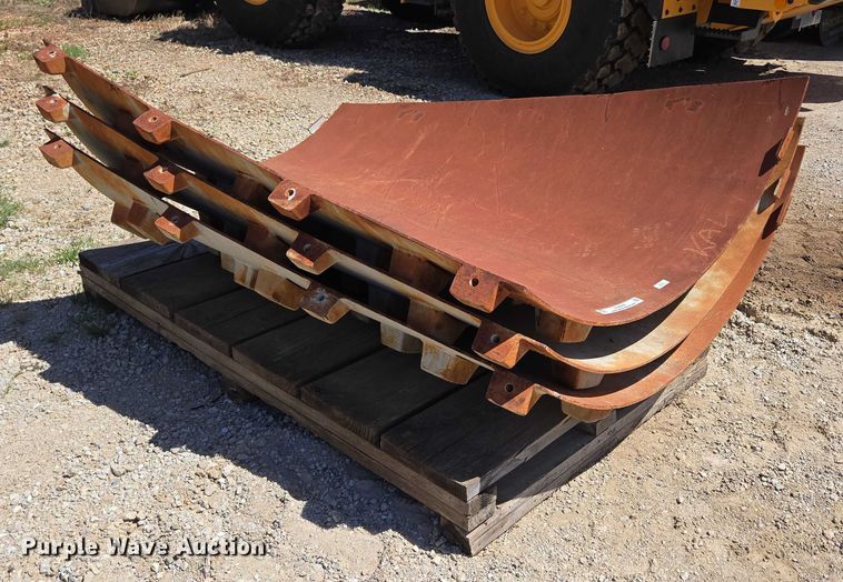 image for item EN2046 Padfoot shell kit