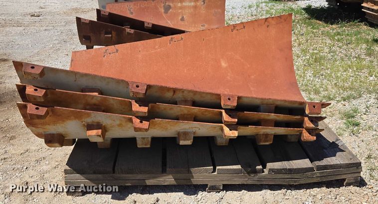 image for item EN2046 Padfoot shell kit