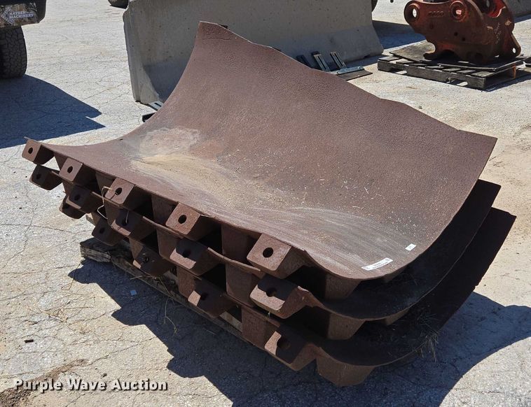 image for item EN2049 Padfoot shell kit