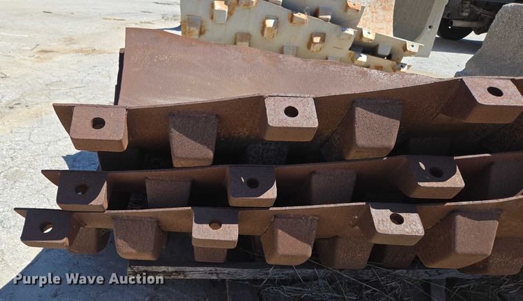 image for item EN2049 Padfoot shell kit