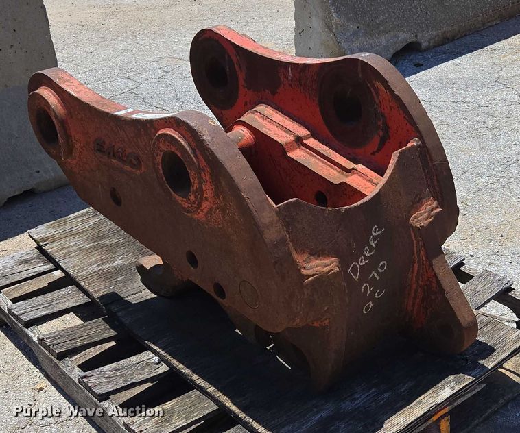 image for item EN2051 ESCO hydraulic quick coupler