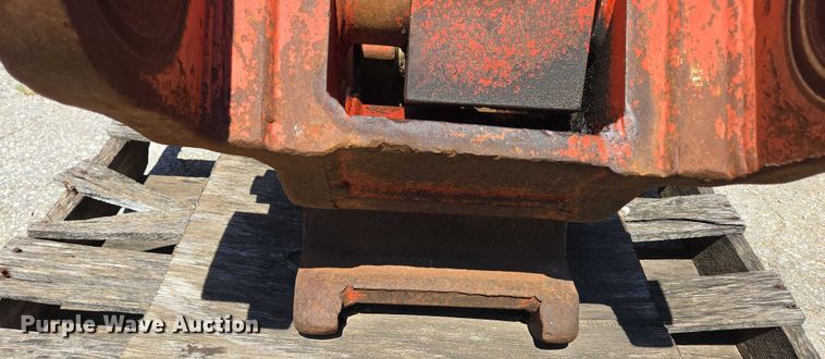 image for item EN2051 ESCO hydraulic quick coupler