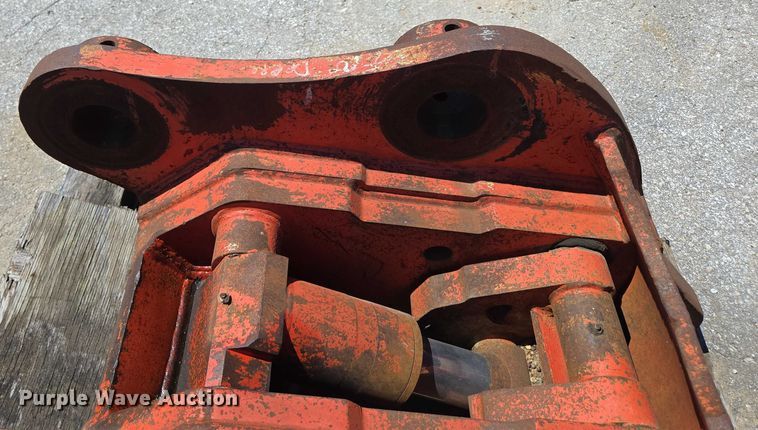 image for item EN2051 ESCO hydraulic quick coupler