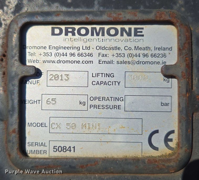 image for item EN2052 (2) excavator quick couplers