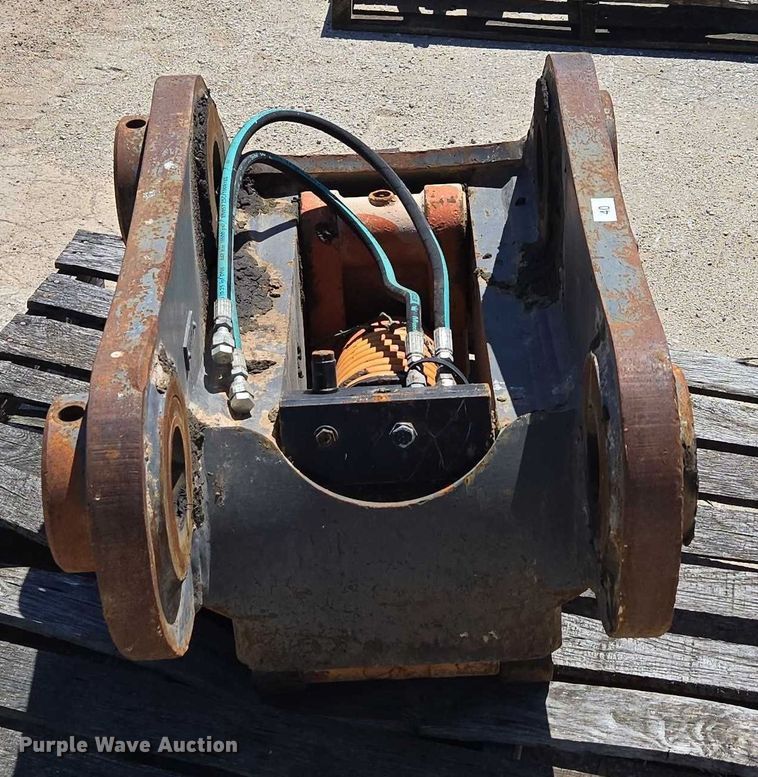 image for item EN2053 TEFRA MATEF-025T043A hydraulic quick coupler