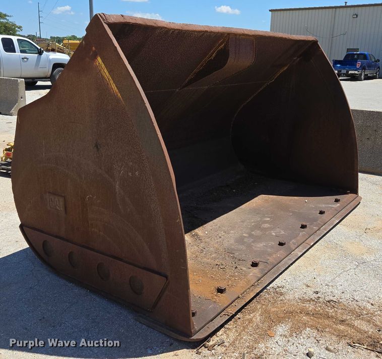 image for item EN2055 Caterpillar 256-0913 bucket