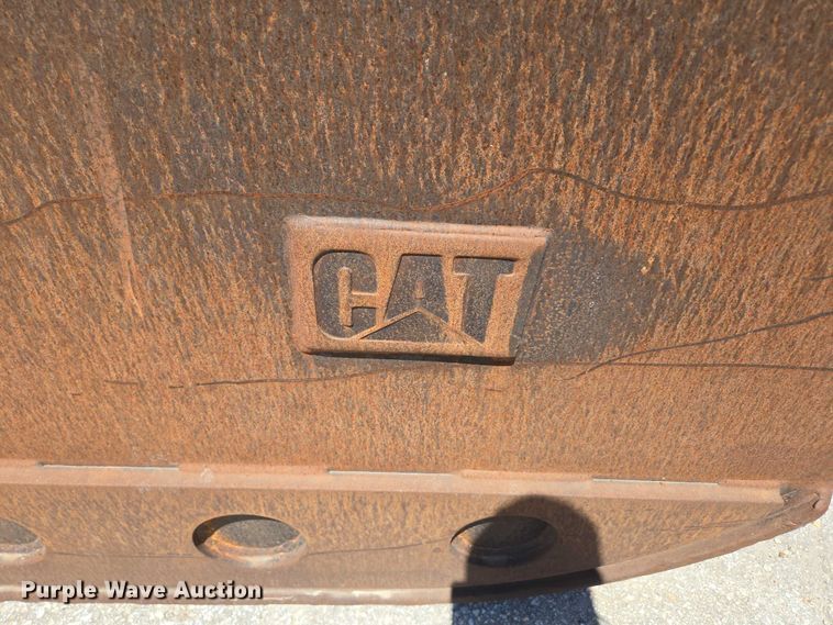 image for item EN2055 Caterpillar 256-0913 bucket